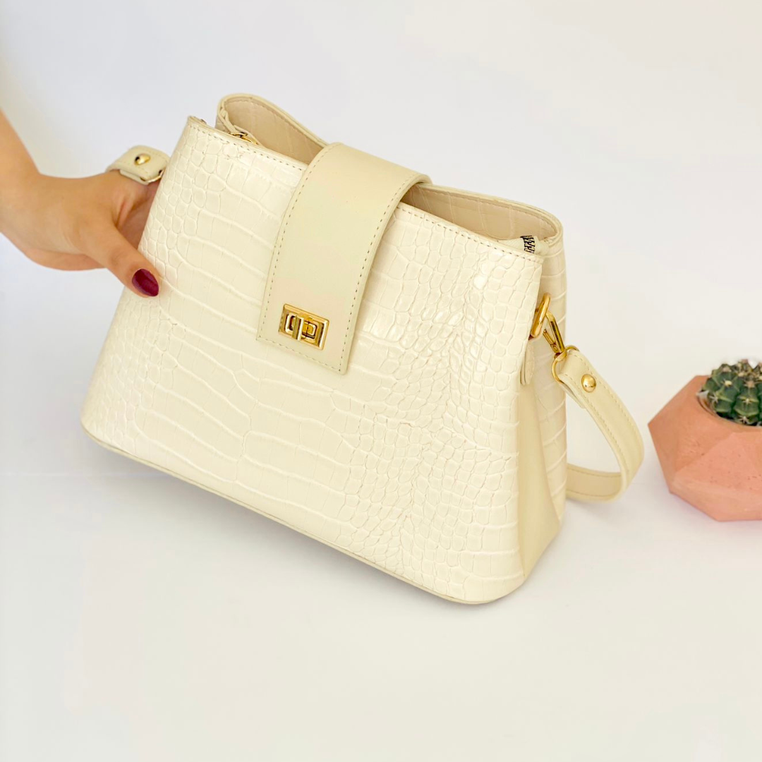 Classic Medium Size Hand bag L With Strap Pursery