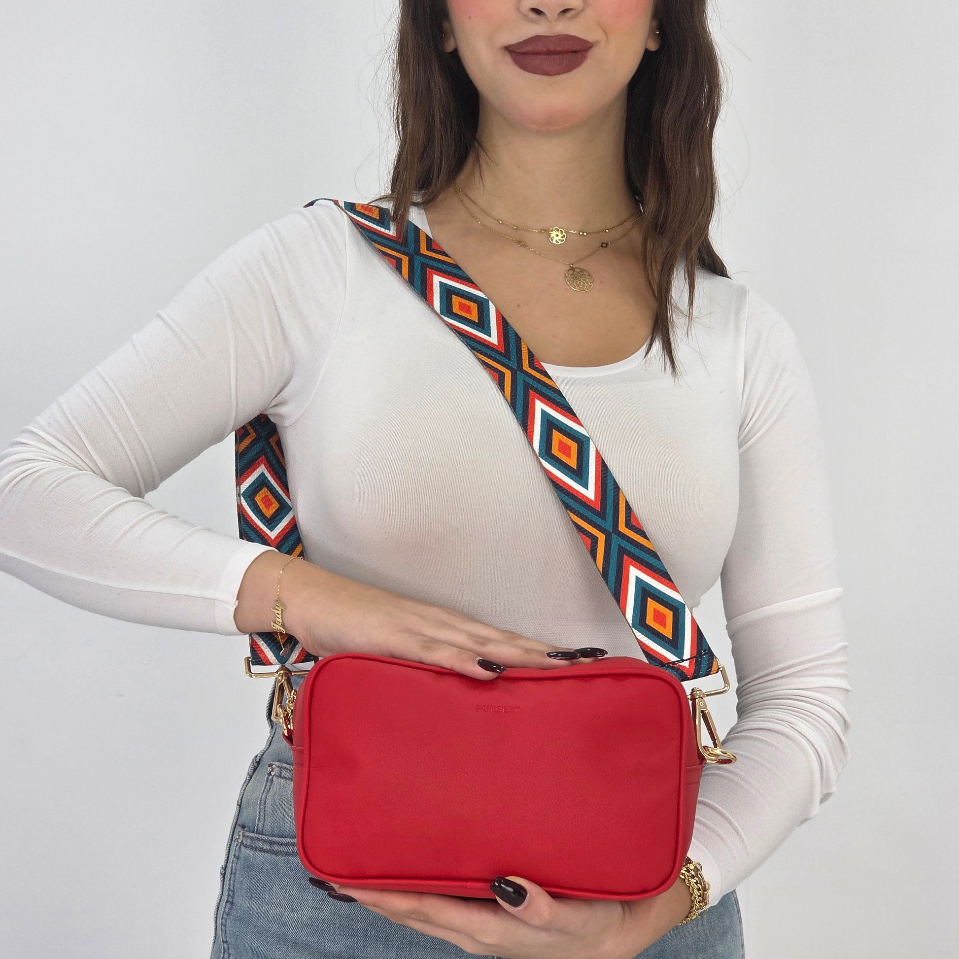 Bold Rouge-Vibrant Horizon